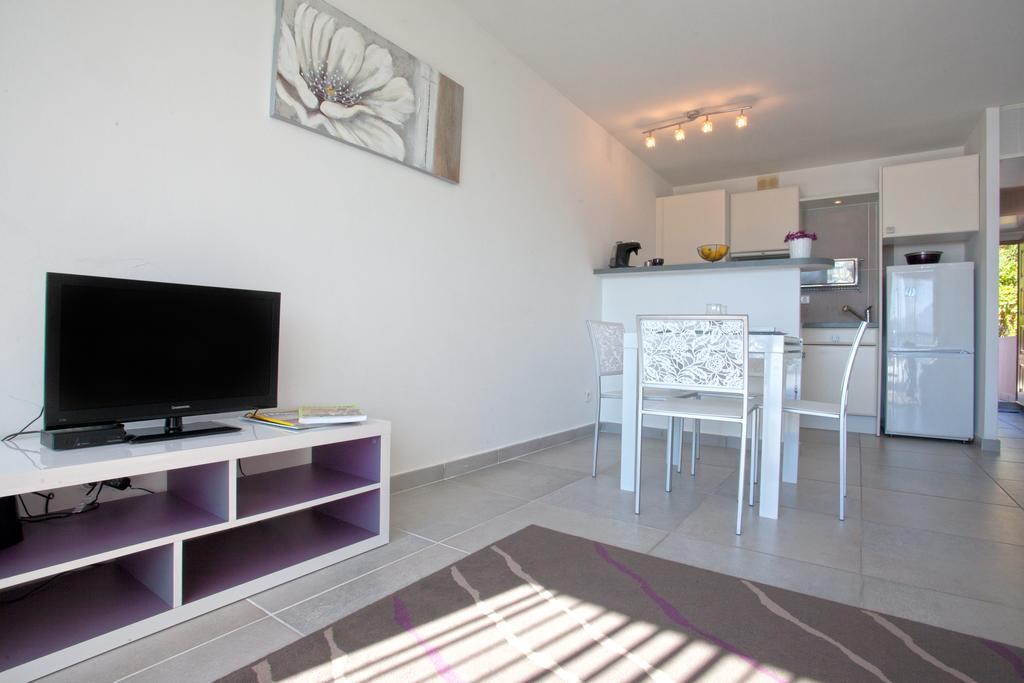 Studio Marine Du Soleil Patrimonio Ngoại thất bức ảnh