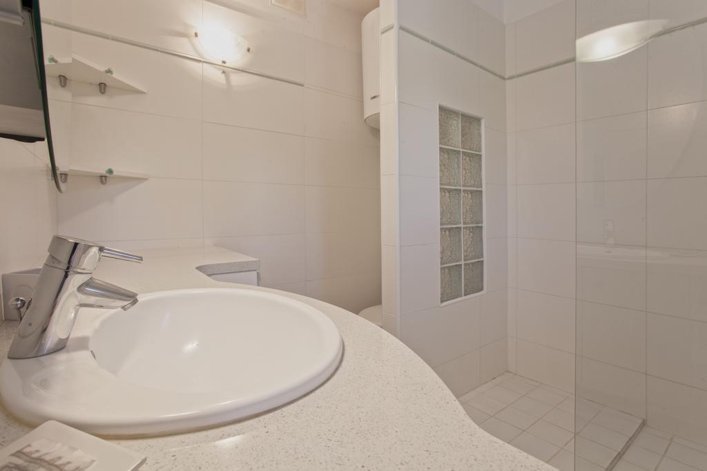 Studio Marine Du Soleil Patrimonio Ngoại thất bức ảnh